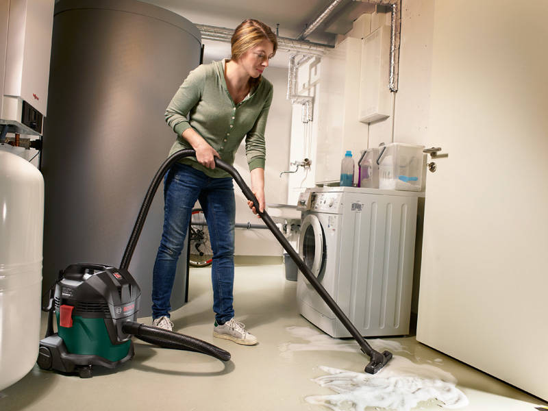 BOSCH  UniversalVac 15