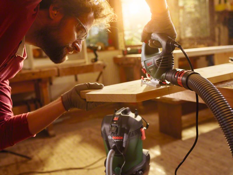 BOSCH  UniversalVac 15