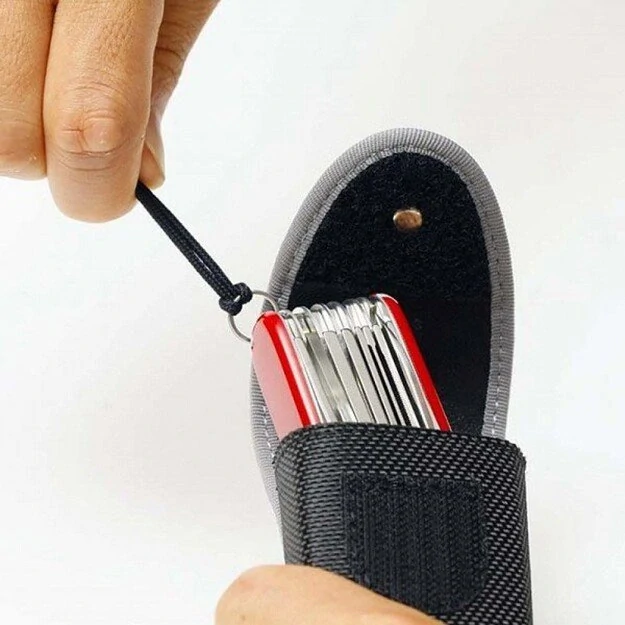 Nylonová šnúrka VICTORINOX 4.1824 čierna