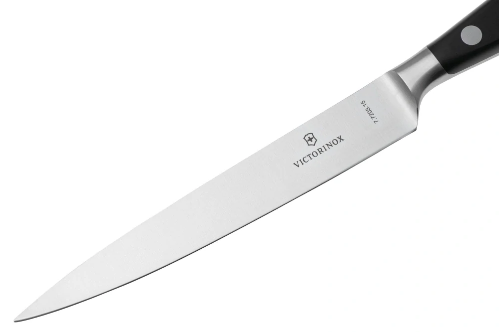 Nárezový nôž VICTORINOX 7.7203.15G