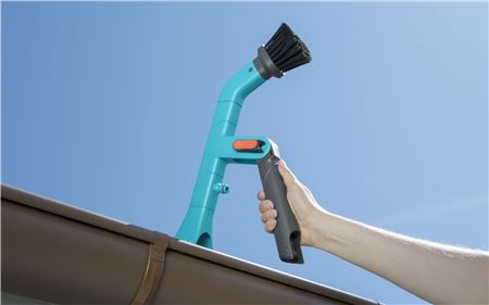 Combisystem GARDENA čistič odkvapov