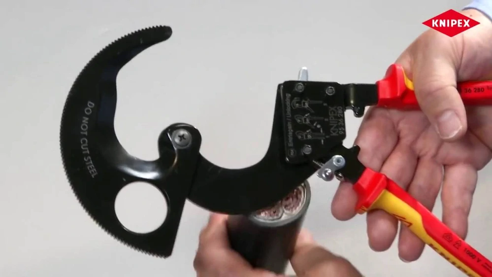 Kliešte na káble račnové Knipex 280 mm VDE 1000V 9536280