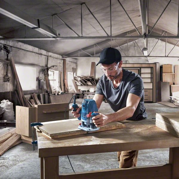 BOSCH GOF 130