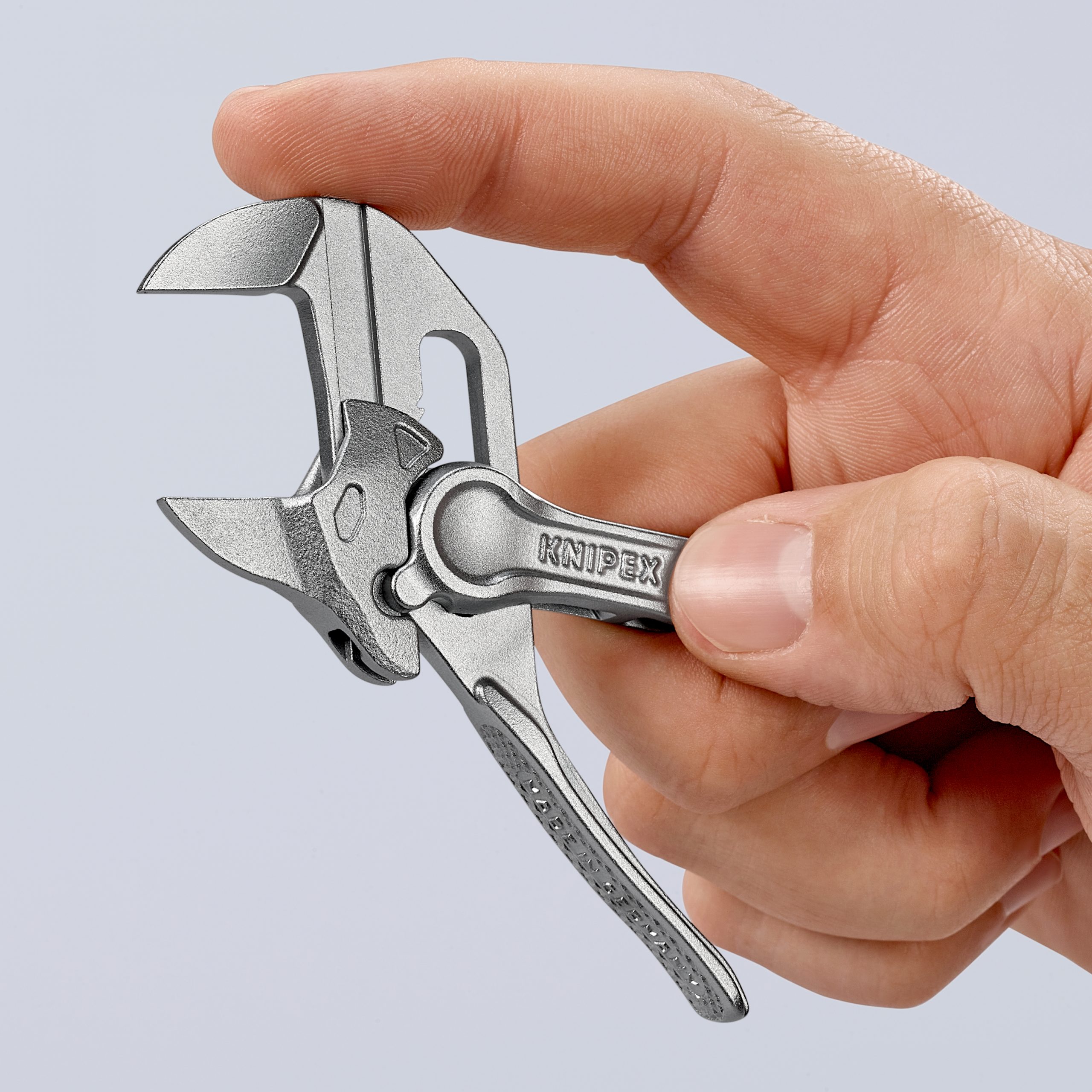 Kliešťový kľúč Knipex 100 mm XS 8604100