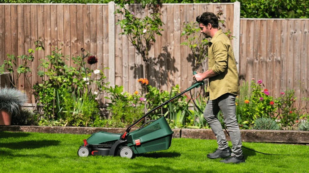 BOSCH UniversalRotak 34