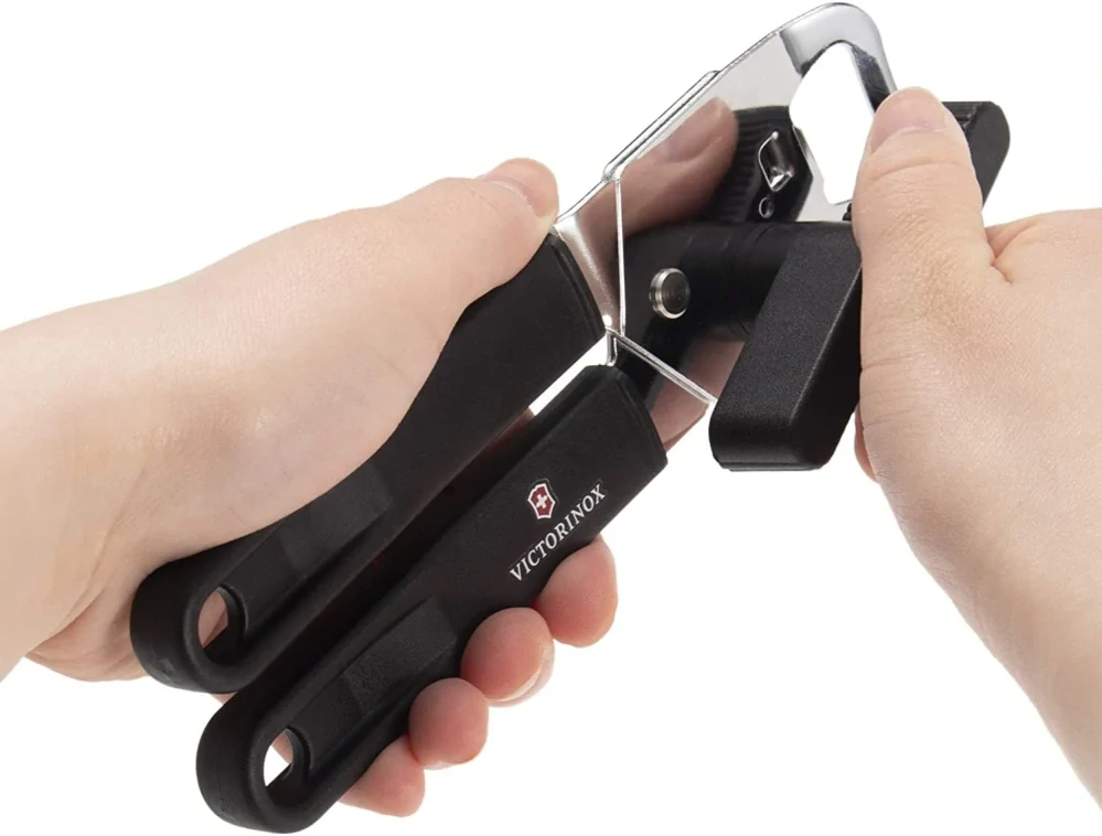 VICTORINOX otvárak na konzervy 7.6857.3
