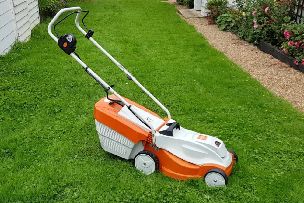 STIHL RMA 239, set 2xAK20 + 1xAL101