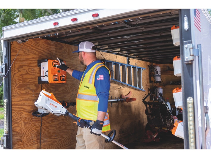 Paralelná rýchlonabíjačka STIHL AL 301-4