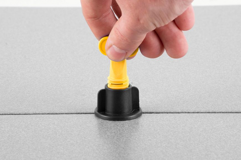 Nivelačná sada, 1x kľúč, 50x T-medzerník, 50x klobúčik