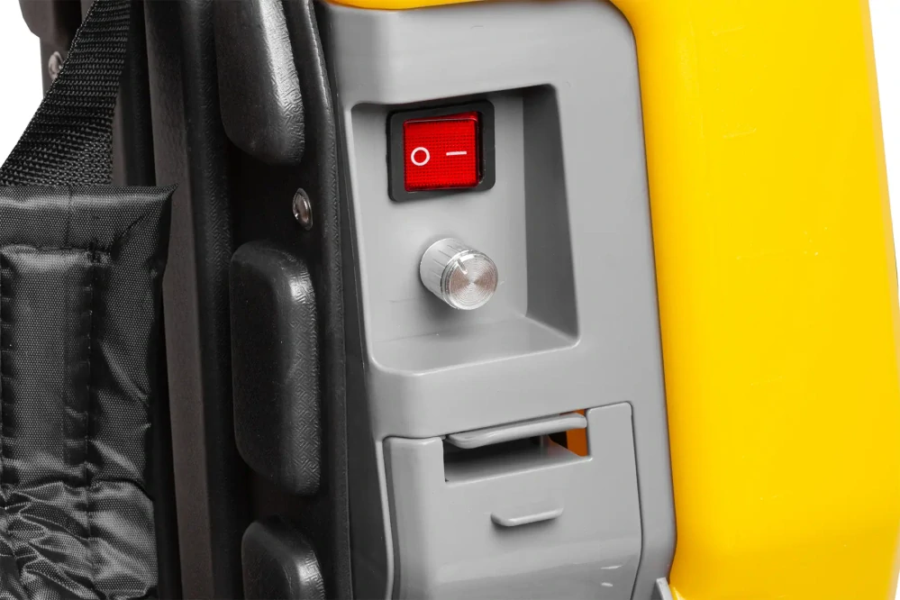 Aku postrekovač Proteco PREMIUM 16 L na kolieskach