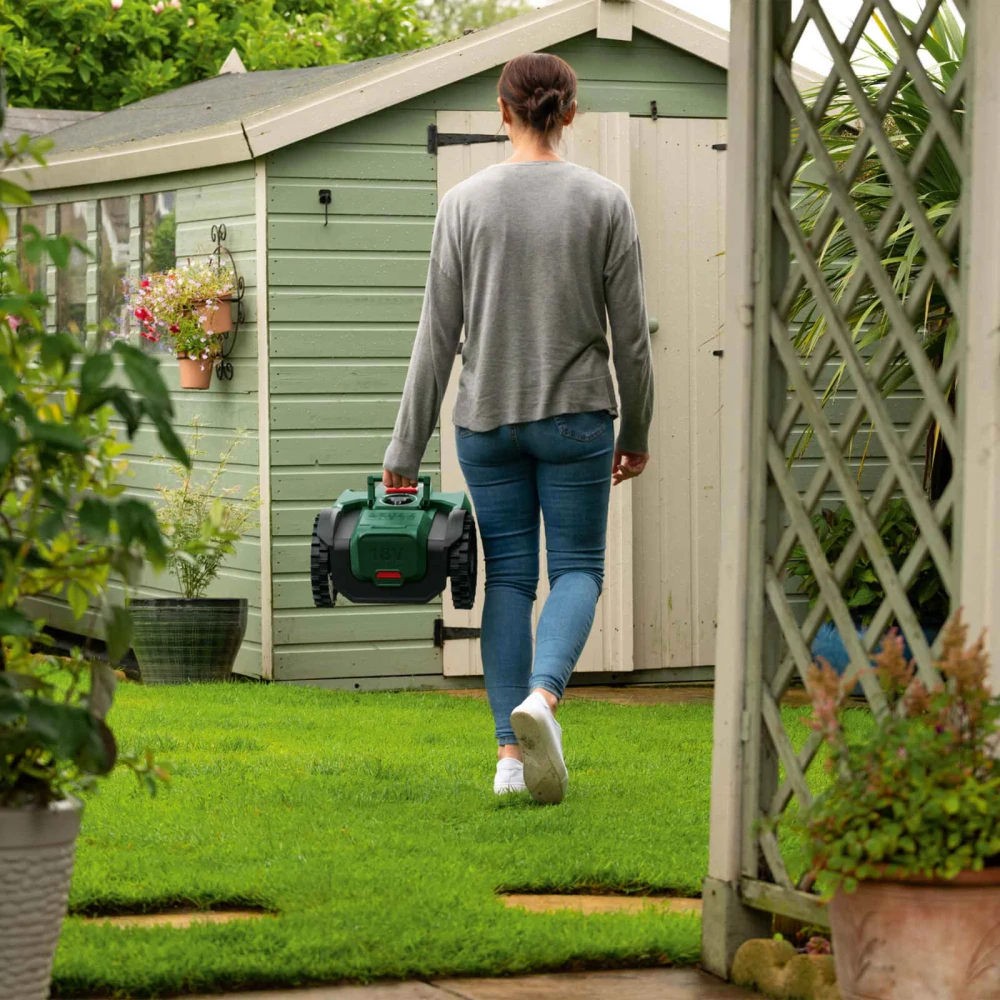 BOSCH VISIMOW 18V-100 sólo