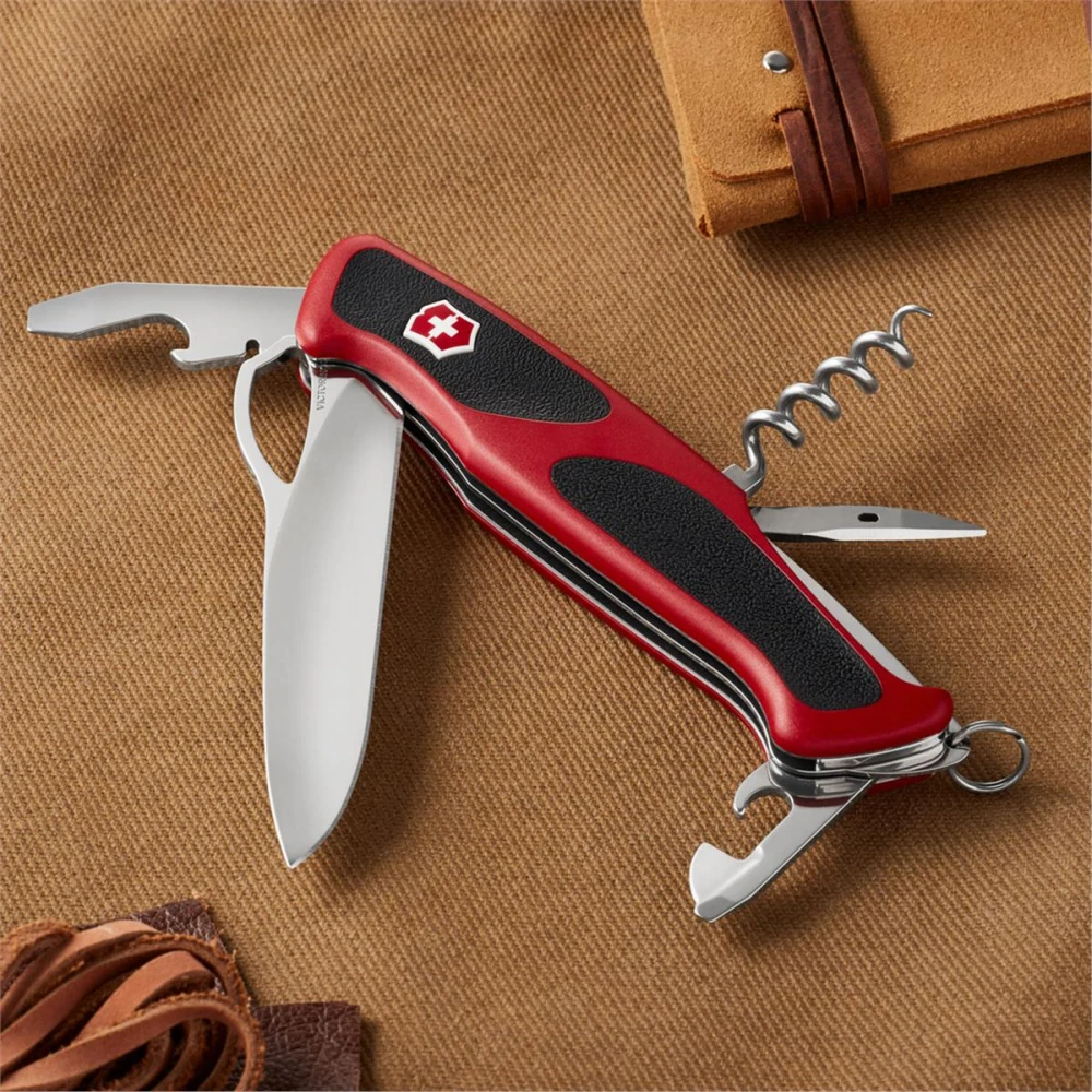VICTORINOX RangerGrip 0.9553.MC 61