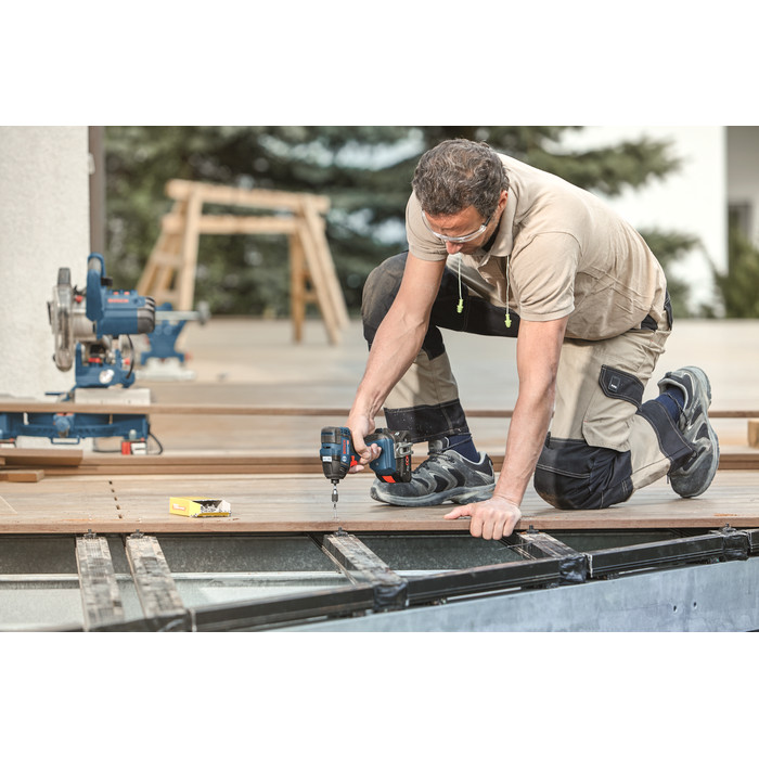 BOSCH GDR 18V-200, Kufor 4,0 Ah