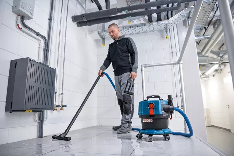 BOSCH GAS 18V-12 MC
