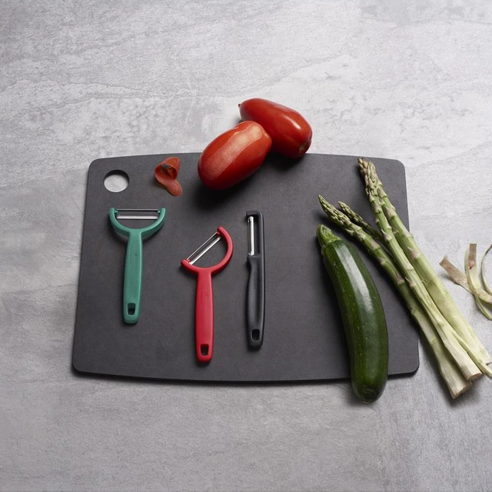 VICTORINOX škrabka Rho Peeler 6.0950.1