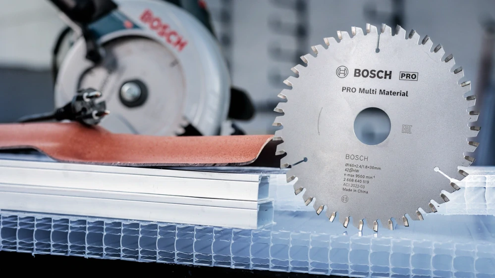 BOSCH PRO Multi Material 235 x 2,4 x 30 mm