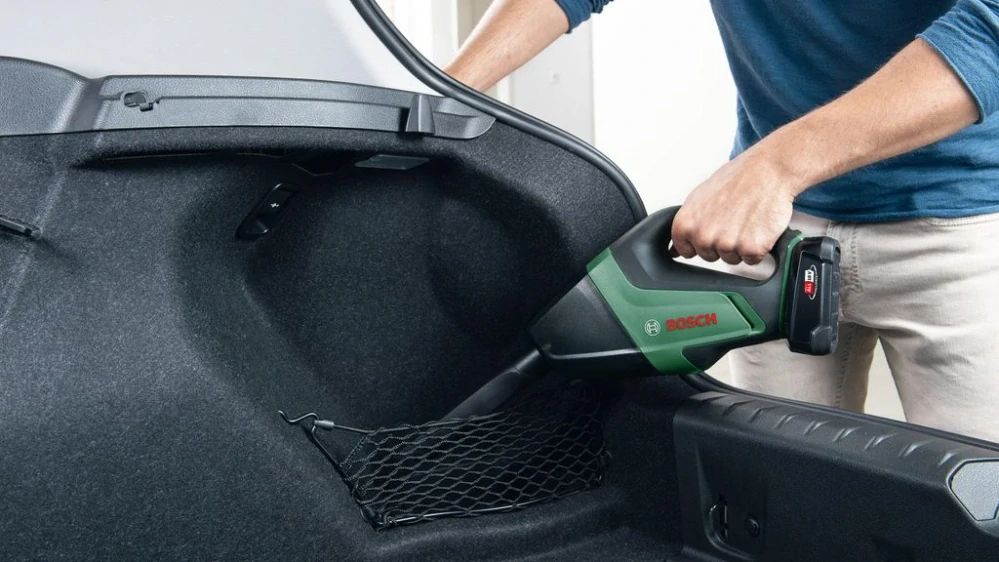 BOSCH UniversalVac 18
