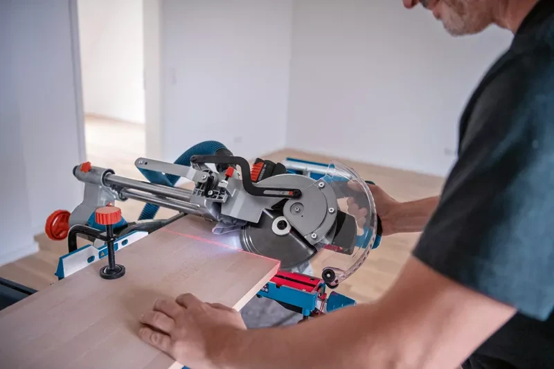 BOSCH GCM 18V-216 D solo