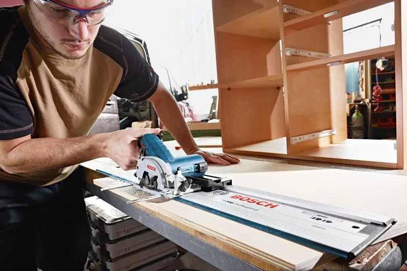 BOSCH GKS 12V-26 set