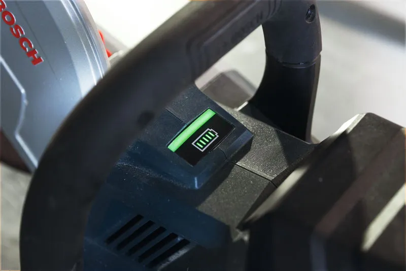 BOSCH PRO GCS 18V-230